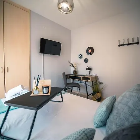 Menta Retro - Central Spot